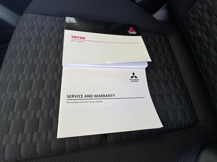 2024 Mitsubishi Triton GLX