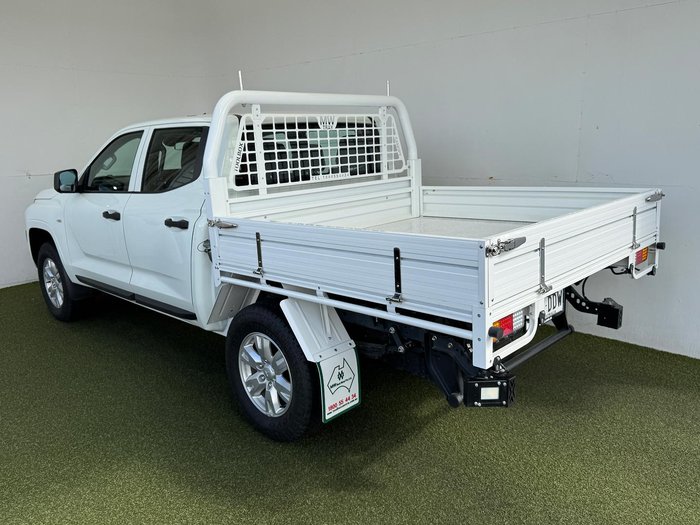 2024 Mitsubishi Triton GLX