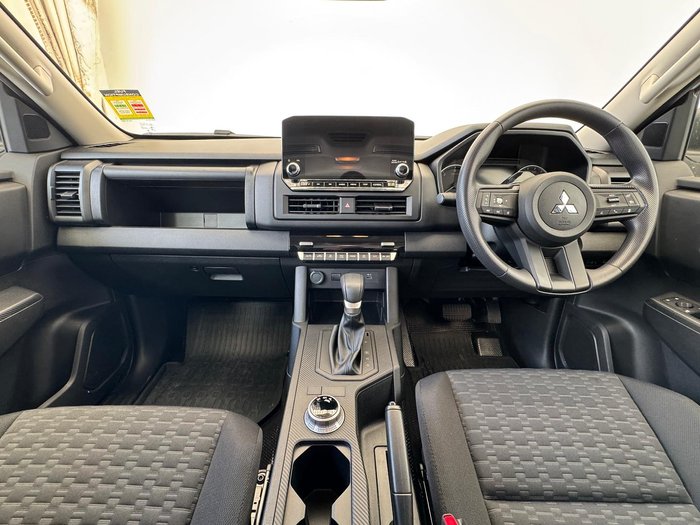 2024 Mitsubishi Triton GLX