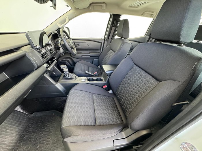 2024 Mitsubishi Triton GLX