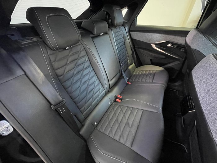 2024 Peugeot 3008 GT Premium Hybrid