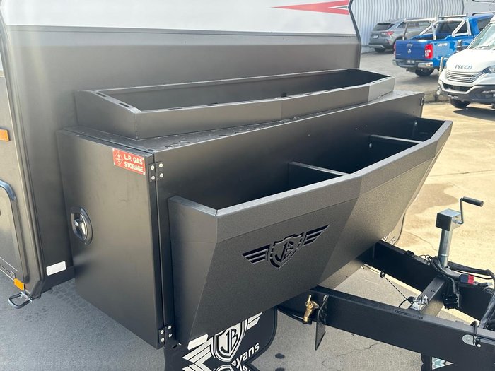 2025 JB Caravans 18' Gator X Family Bunk (Immediate Delivery)