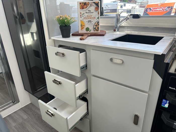 2025 JB Caravans 18' Gator X Family Bunk (Immediate Delivery)