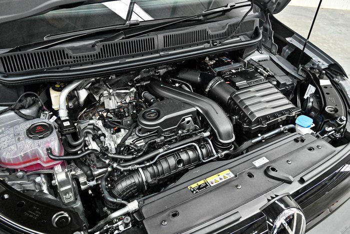 2024 Volkswagen Caddy TSI220