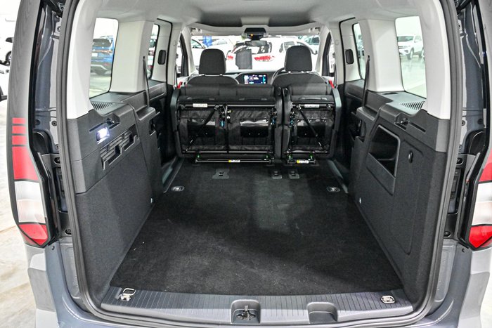2024 Volkswagen Caddy TSI220