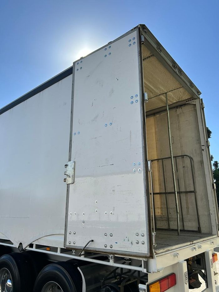 2021 Maxitrans St3 22 Pallet Sd Ezi-Liner R/T