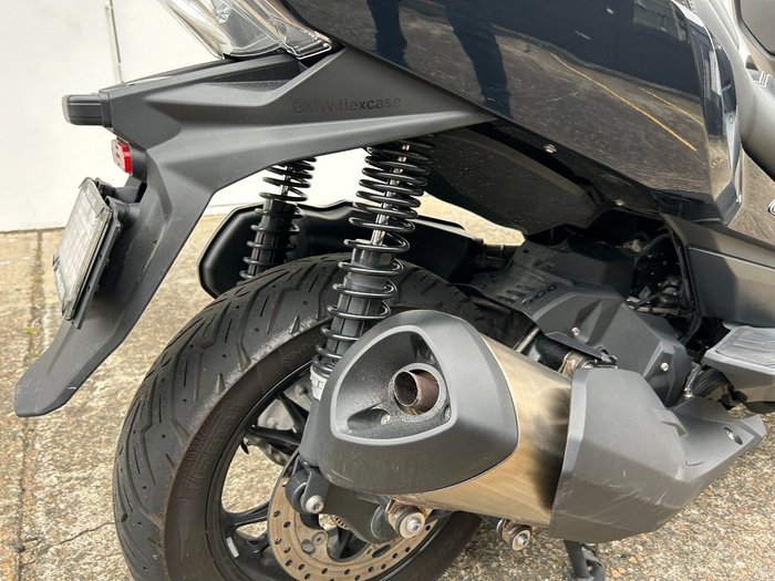 2024 BMW Motorrad C 400 GT IMPERIAL BLUE METALLIC