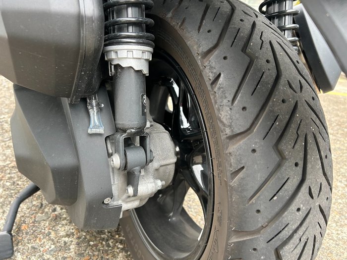 2024 BMW Motorrad C 400 GT IMPERIAL BLUE METALLIC