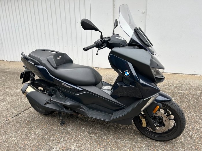 2024 BMW Motorrad C 400 GT IMPERIAL BLUE METALLIC