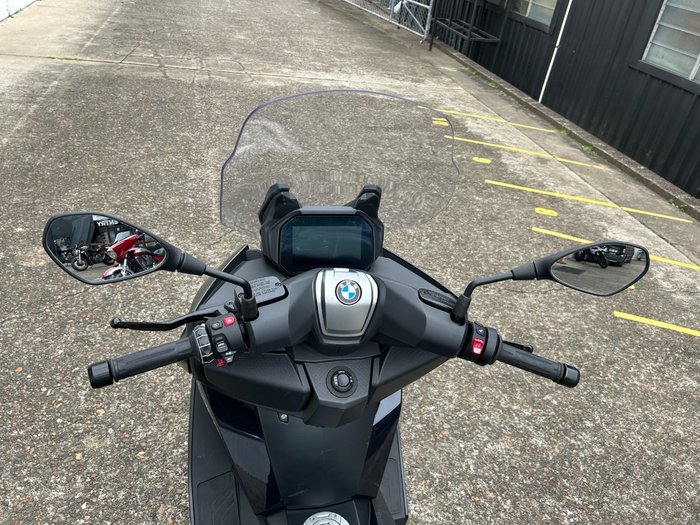 2024 BMW Motorrad C 400 GT IMPERIAL BLUE METALLIC