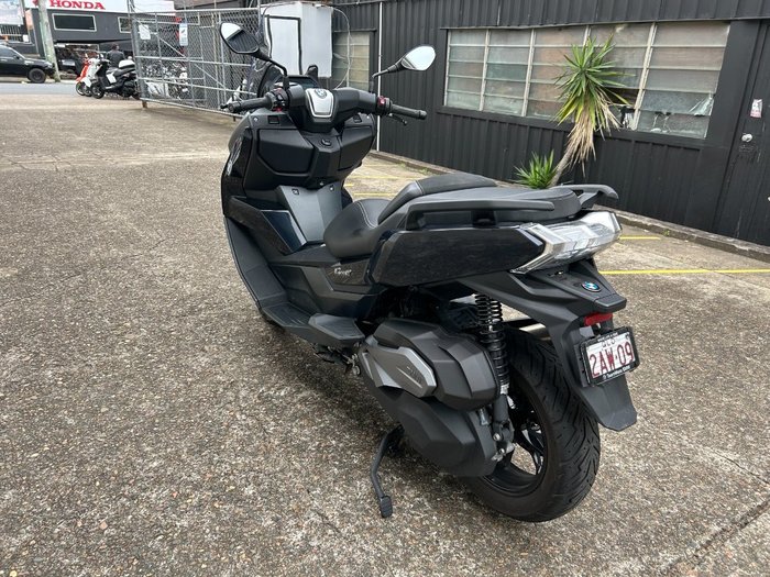 2024 BMW Motorrad C 400 GT IMPERIAL BLUE METALLIC