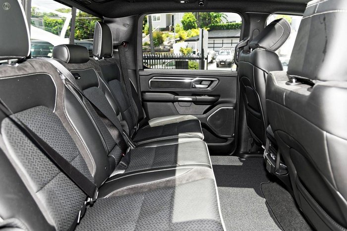 2024 RAM 1500 Laramie Sport RamBox