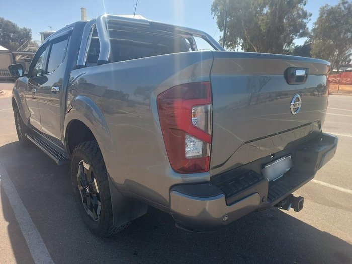 2021 Nissan Navara ST-X
