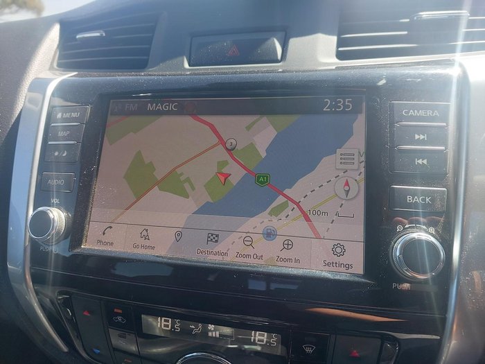 2021 Nissan Navara ST-X