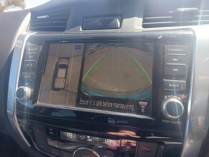 2021 Nissan Navara ST-X