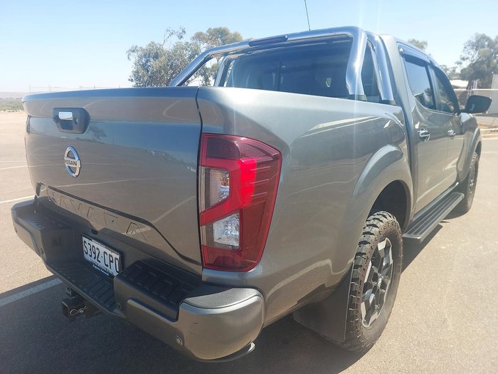 2021 Nissan Navara ST-X