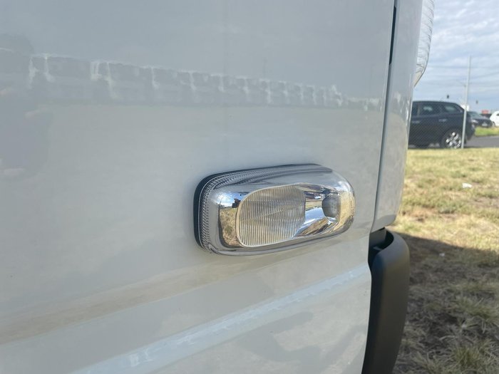 2025 Fuso Canter 515 Alloy Tray White