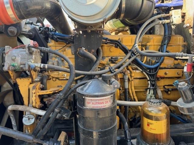 2004 Kenworth T401, Cat C12, 18Sp Manual