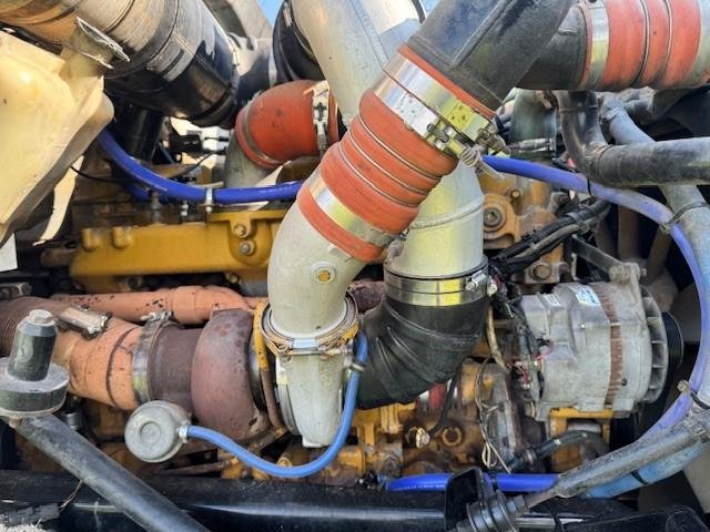 2004 Kenworth T401, Cat C12, 18Sp Manual