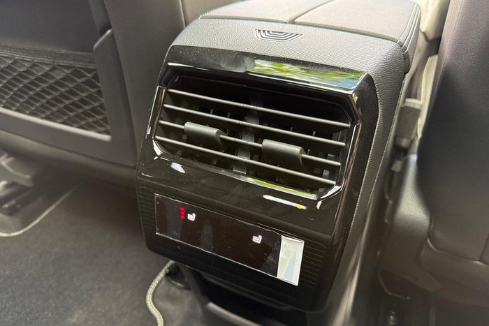 2024 Peugeot 3008 GT Premium Hybrid