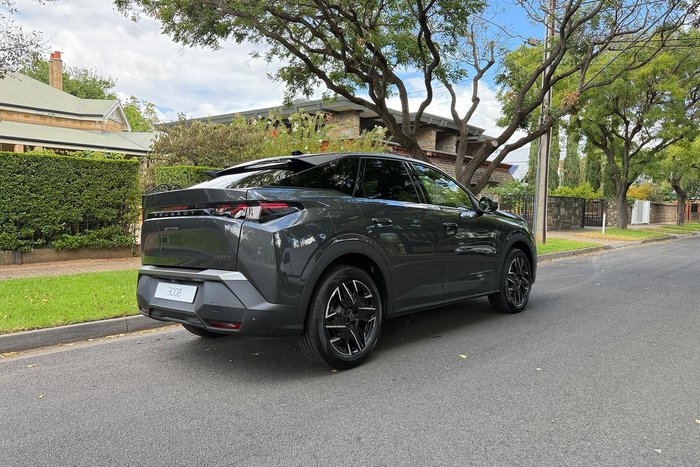 2024 Peugeot 3008 GT Premium Hybrid