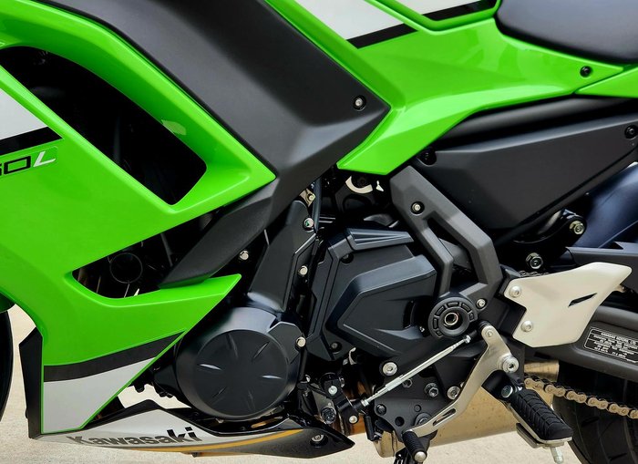 2024 Kawasaki Ninja 650L (LAMS) ABS Ninja Green