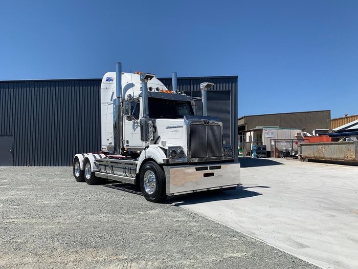 2018 Western Star 4864Fxb With 40