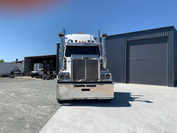 2018 Western Star 4864Fxb With 40