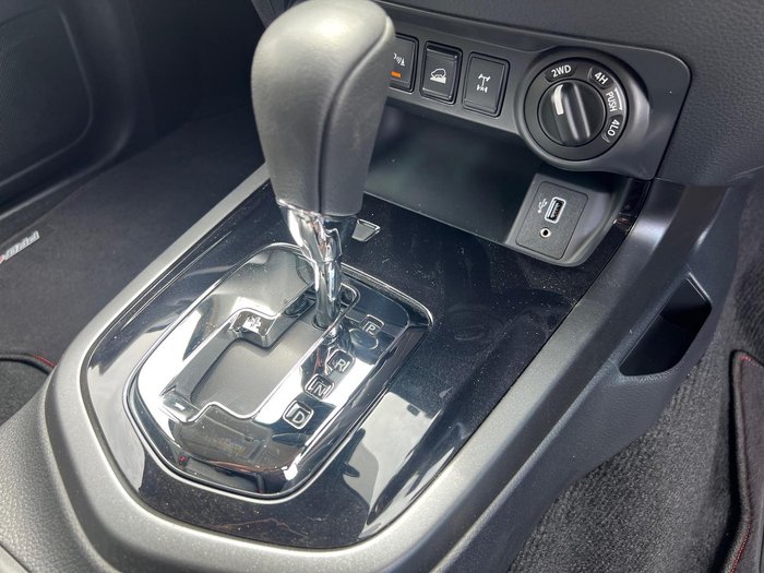 2023 Nissan Navara PRO-4X Warrior D23 MY23 4X4 Dual Range White Pearl