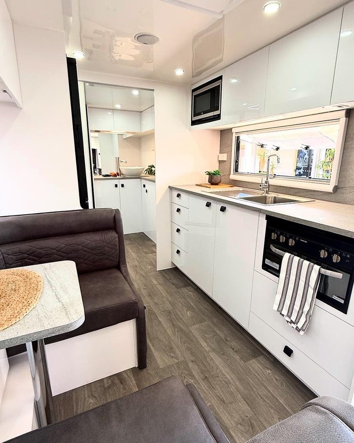 2025 Vivid Caravans Nomad 21 Large Ensuite