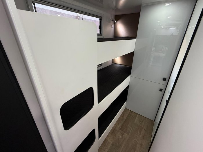 2025 Vivid Caravans Explorer 21 Family