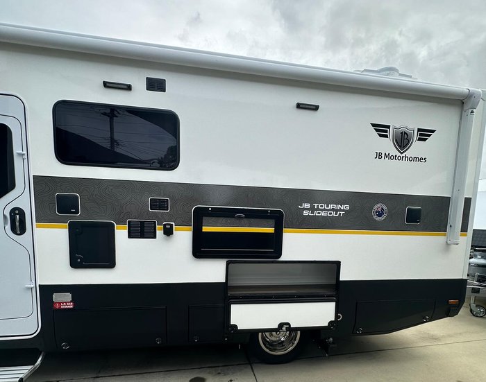 2025 JB Caravans Touring Slide Out 7.3 M Iveco