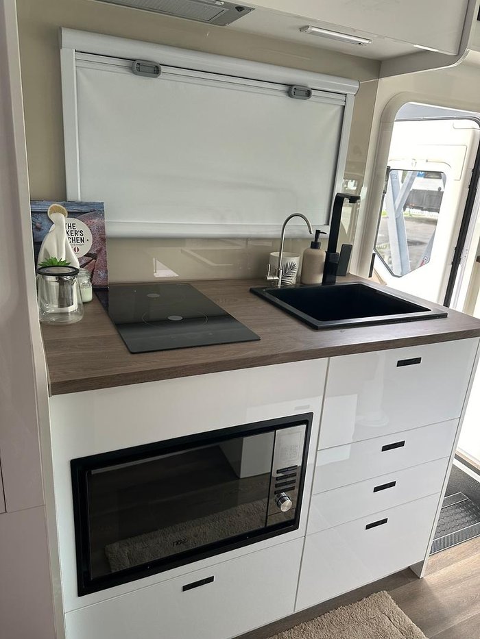 2025 JB Caravans Touring Slide Out 7.3 M Iveco