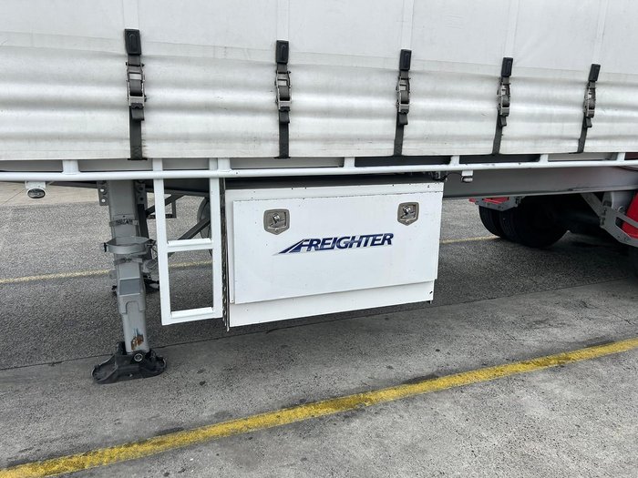 2005 Maxitrans St3 34 Pallet Refrigerated B Double