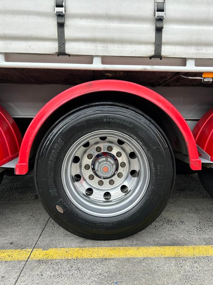 2005 Maxitrans St3 34 Pallet Refrigerated B Double