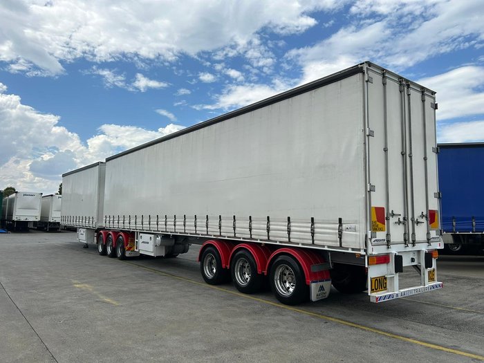 2005 Maxitrans St3 34 Pallet Refrigerated B Double