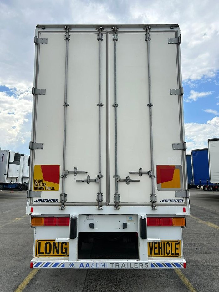 2005 Maxitrans St3 34 Pallet Refrigerated B Double