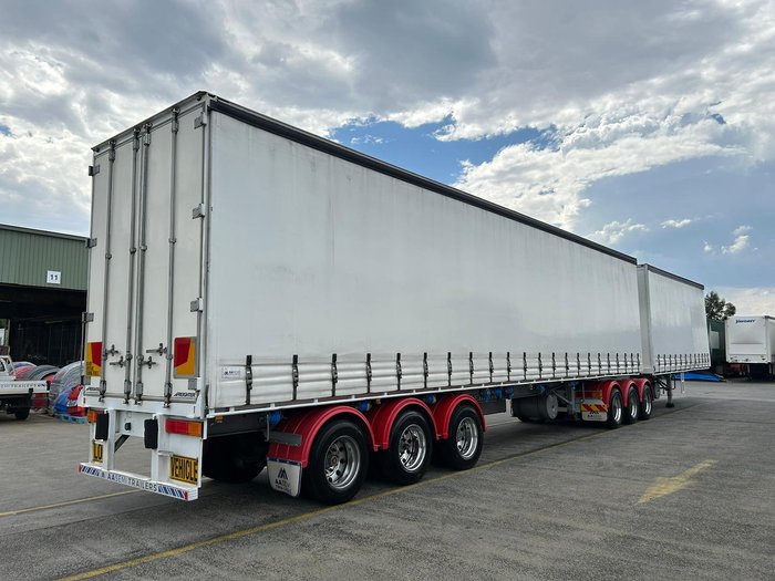 2005 Maxitrans St3 34 Pallet Refrigerated B Double 