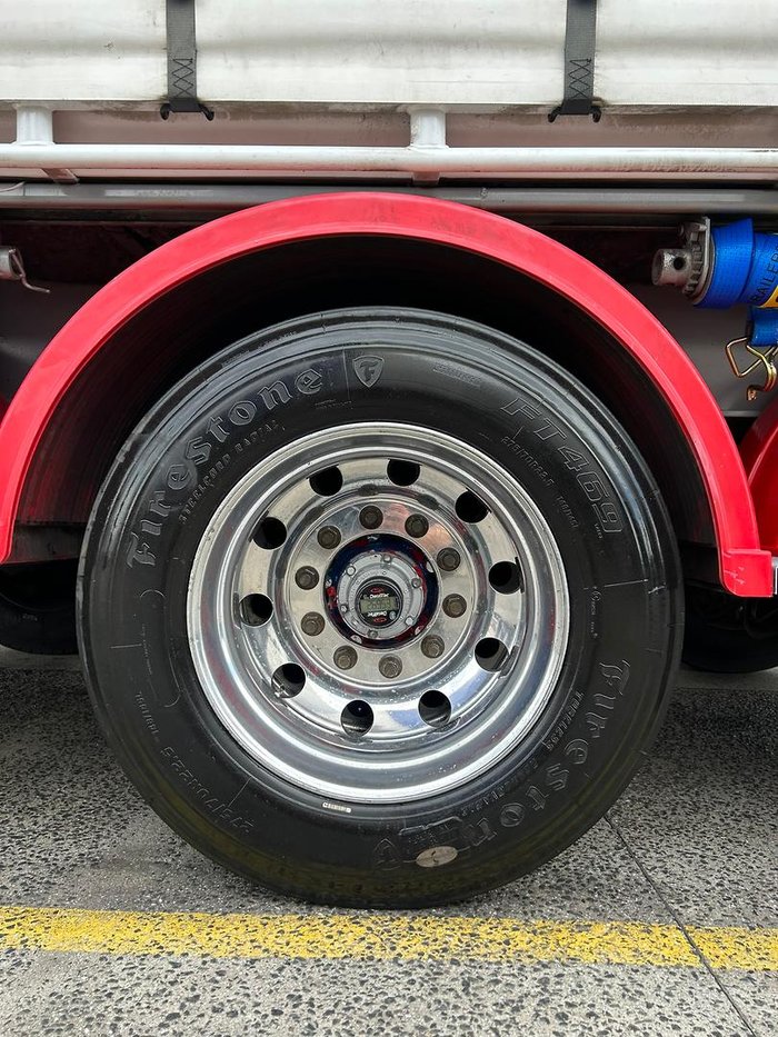 2005 Maxitrans St3 34 Pallet Refrigerated B Double