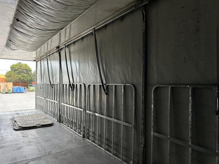 2005 Maxitrans St3 34 Pallet Refrigerated B Double