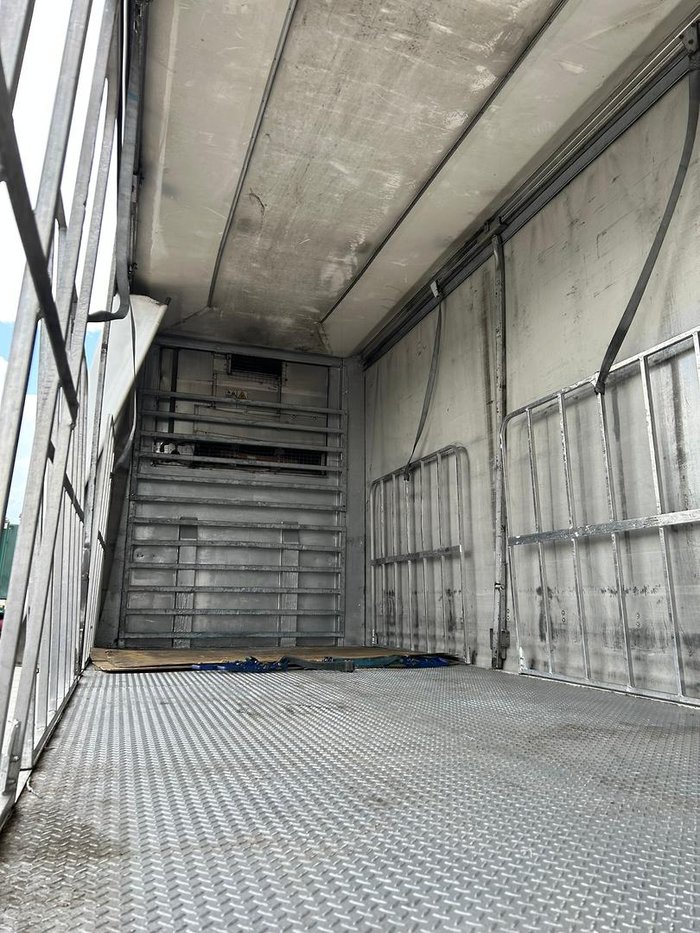 2005 Maxitrans St3 34 Pallet Refrigerated B Double