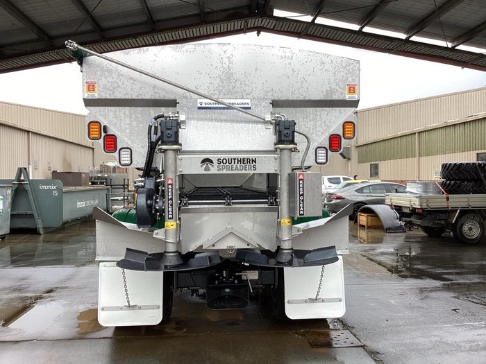 2024 MAN Tgm 18.320 4X4 Spreader In Stock Now! White