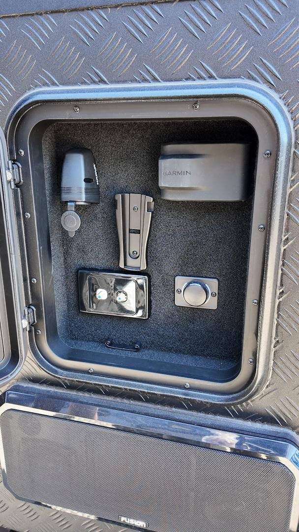 2025 Lotus Caravans Off Grid 23'6