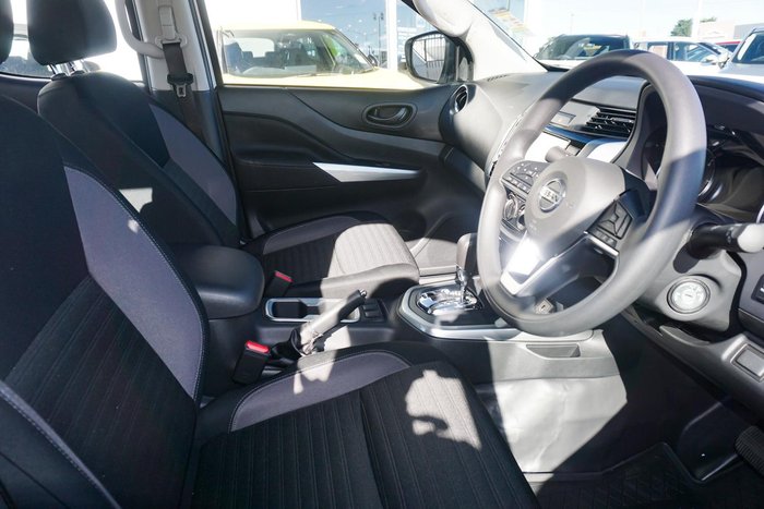 2024 Nissan Navara SL