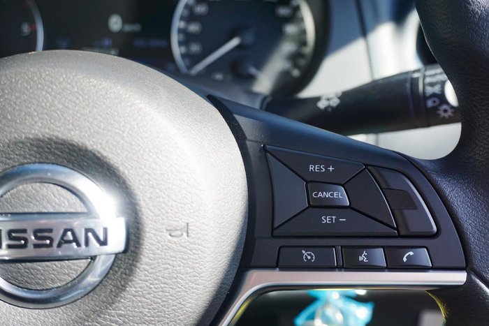 2024 Nissan Navara SL
