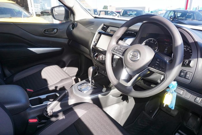 2024 Nissan Navara SL