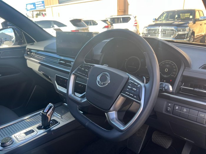 2023 SsangYong Rexton Adventure