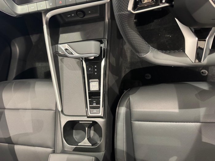 2025 MG ZS Essence Hybrid+