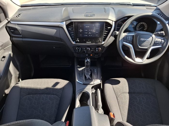 2024 Isuzu D-MAX LS-M