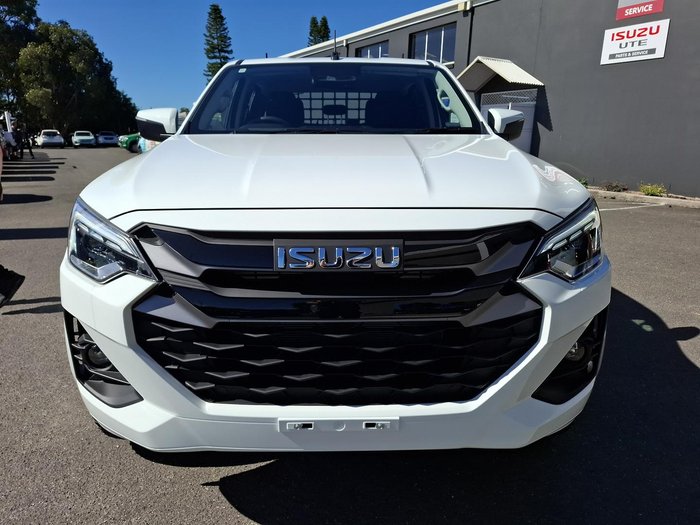 2024 Isuzu D-MAX LS-M